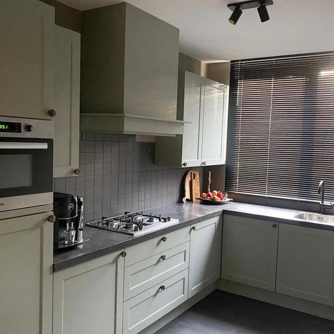 Matten Lak Painting the Past - Cachethomecollection.de