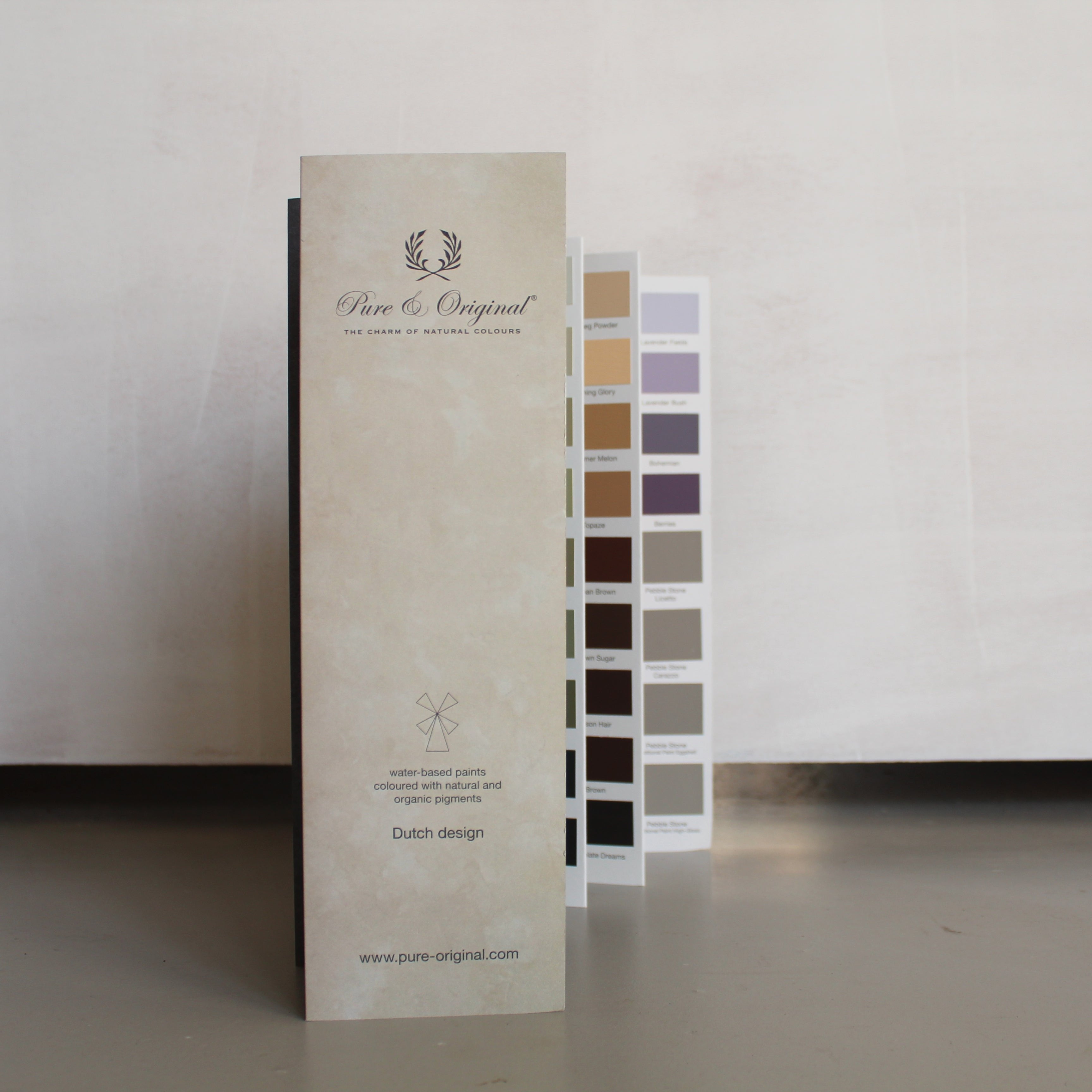 Farbbroschüre Pure & Original - Cachethomecollection.de